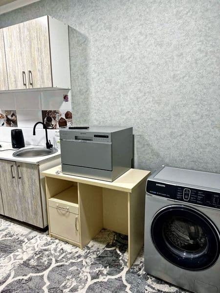 Себзор туманида, Нурафшон Тожинисо Тойхонаси олдида квартира — фото 3