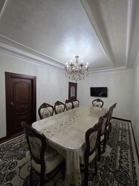 Сдаётся в аренду 4-комнатная квартира на долгий срок!<br />
