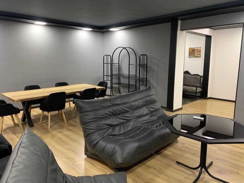 Сдаётся квартира в банковском Доме<br />
Ориентир - Шох мед  — фото 2