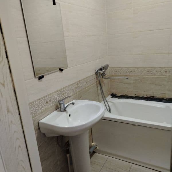 Mirobod 5 massiv Karzinka bozorcha yonida Rohat metro yaqini — фото 2