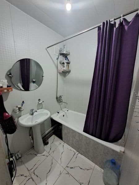 Бирга яшаш учун одам оламиз хамма шароит бор бир киши учун 1