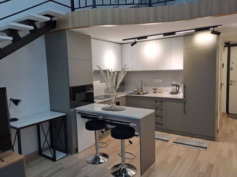 Сдаётся квартира на ЖК Бешчинор<br />
Город - Ташкент<br />
