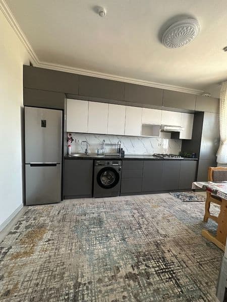 Yashnobod tumani Olmos mahallada 2 xonalik hamma sharoitlari