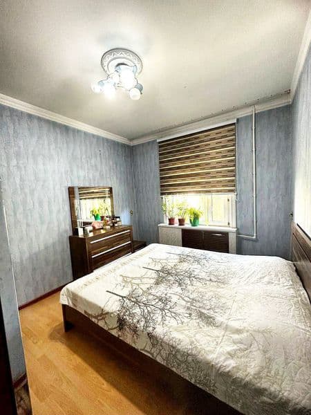 Ц-1 Бибигон 1/5/5 аренда квартиры в центре .<br />
Семейным 