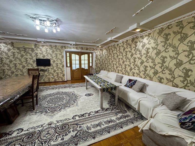 Локация метро космонавтов <br />
Напротив музея Ислама Карим