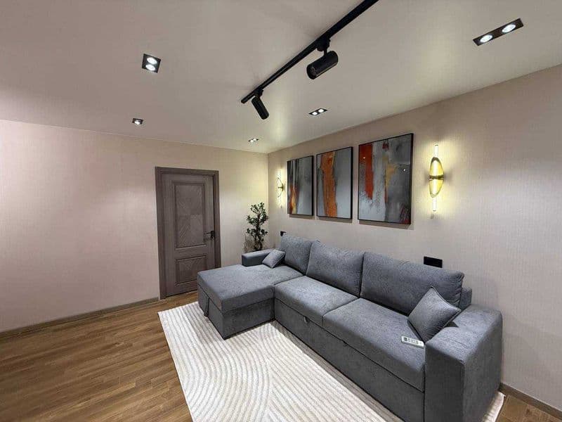 Район: Алмазарский<br />
Адрес: Себзар<br />
Ориентир: Торго