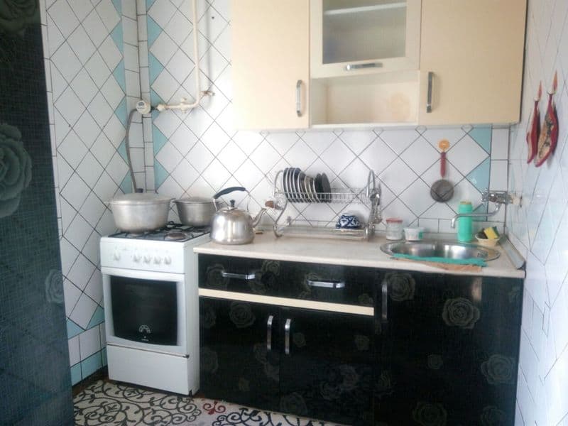 Kvartiraga 2 ta student qiz bola kerak tel (910710099)