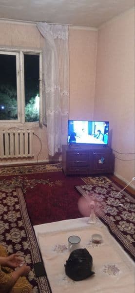 2 xonali uyni 1 xonasi o'qiydigan esli qizga beriladi. Uyda  — фото 2