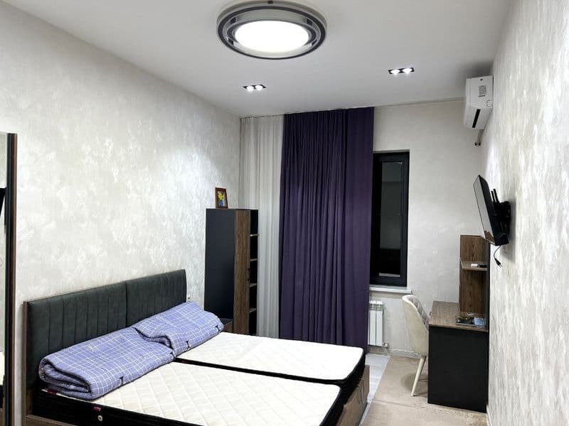 KVARTIRA QIZLAGA SROCHNA!!!<br />
MAKLERSIZ!!!<br />
Manzil: