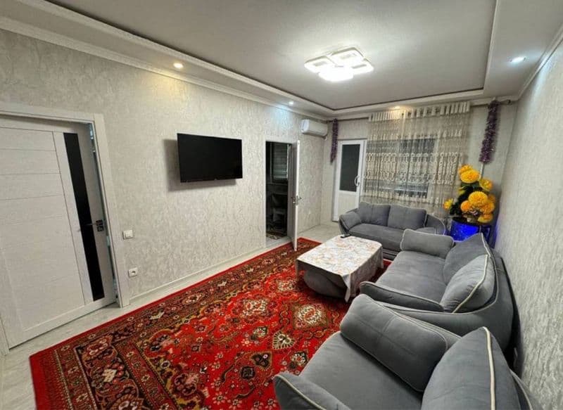 Chilonzor 10mavze<br />
Media park<br />
2*3/2/4<br />
500$ 