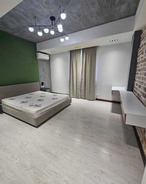 Сдаётся квартира с авторским ремонтом.<br />
В квартире есть — фото 5