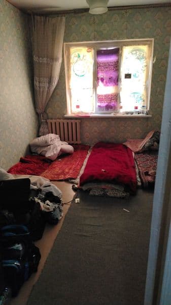 Мурзо улугбек тумани феруза махала еко бозори олдида 2 хонал