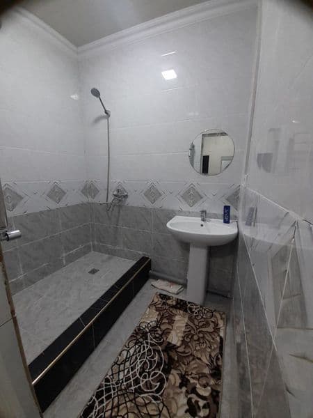 Manzil Yakkasaroy 7 Masjidga yaqin<br />
Uzimni uyim<br />
N — фото 2