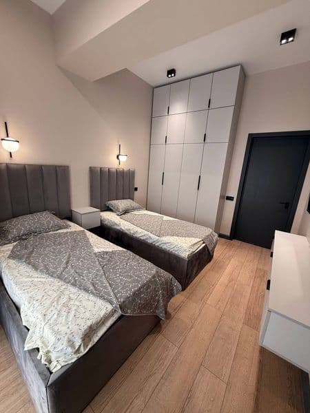 Метро Космонавтов <br />
<br />
Отличное расположение <br /> — фото 3