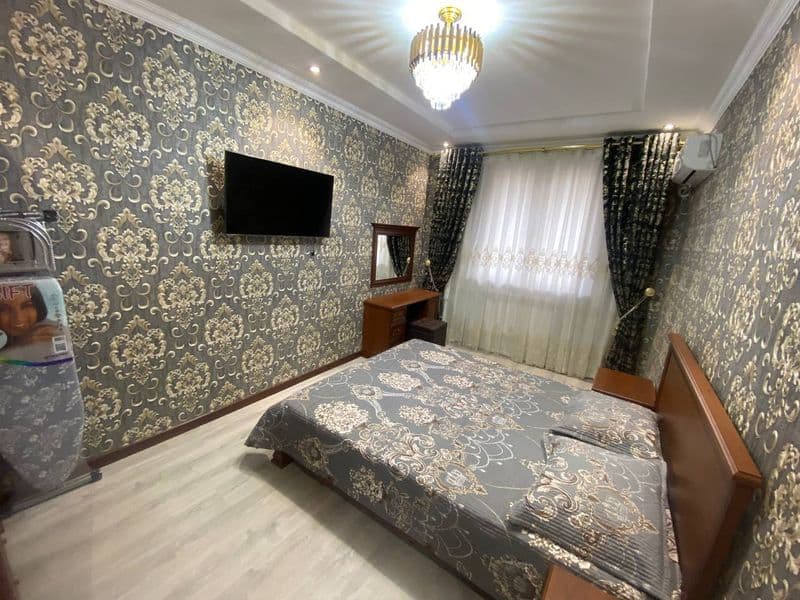 Аренда в центре<br />
Ц1<br />
ул.Садык Азымова<br />
2х ком