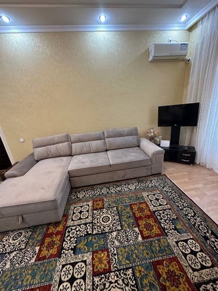 Сдаю квартиру в центре города. В квартире имеется все на дол