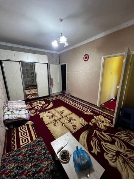 Чилонзор 11-й квартал 15 дом<br />
1 этаж 1 хона 2 хона кили