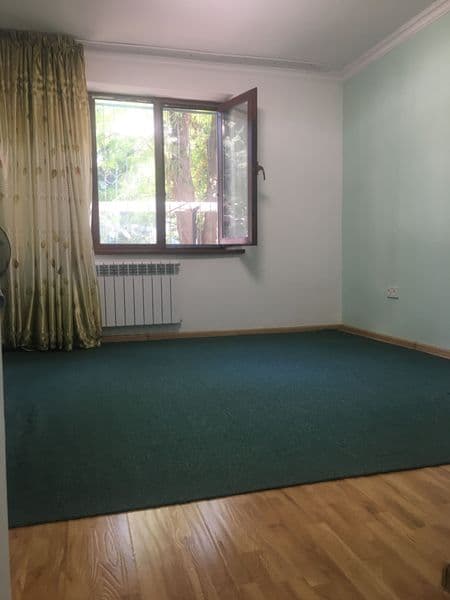 1 xonali kvartera Chilonzor 6 da M Ulugbek metro yaqinida jo