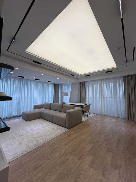 Район: Шайхонтохур<br />
Адрес: ЖК U-Tower <br />
<br />
Ком