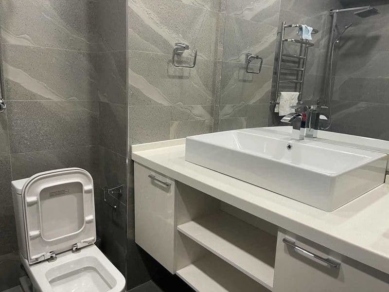 165 кв.м. 4 комнатная переделанная в 3.<br />
3/3/5<br />
Сп — фото 3