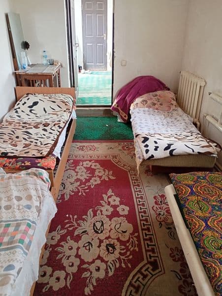Сдается койка- место в комнате для 4х женщин.в частном доме.