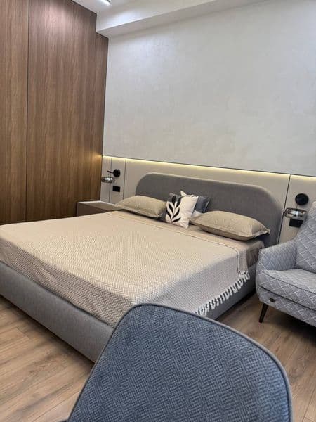 Район: Юнусабадский <br />
Адрес: Около Универсама<br />
2/3