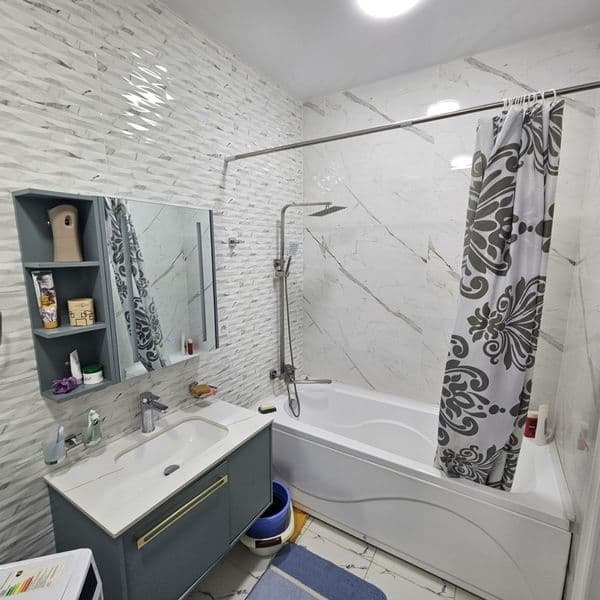 Полностью  обставленная с мебелью техникой.<br />
2 сан узла — фото 3