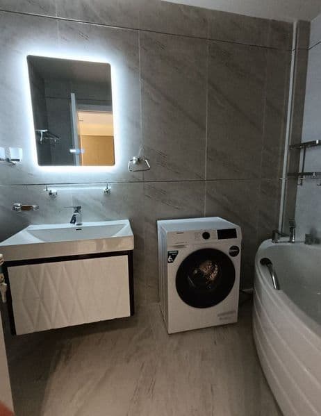 Чиланзар 6-кварталь<br />
<br />
Мирза Улугбек метро станция — фото 5