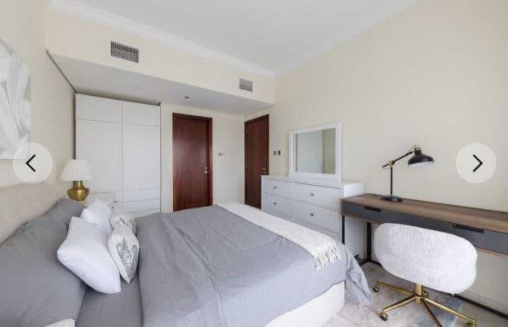 2 комнатную квартиру на 4 этаже,<br />
В квартире есть все н