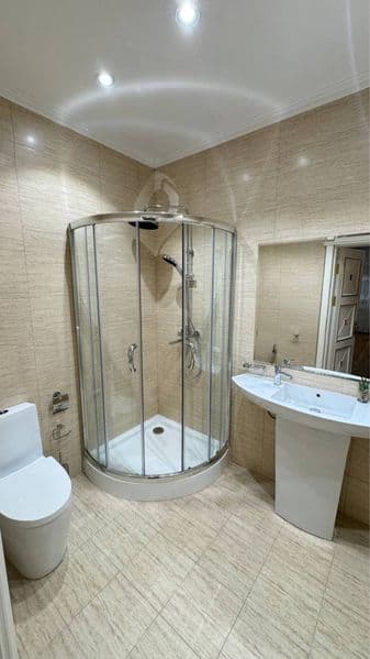 Сдается на Ул Садыка Азимова в Новостройке ЖК Габус 3х комна — фото 5