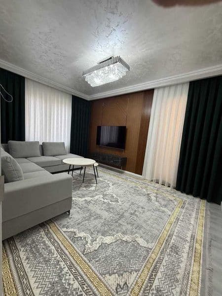 Сдаётся уютная, чистая и просторная квартира, расположенная 