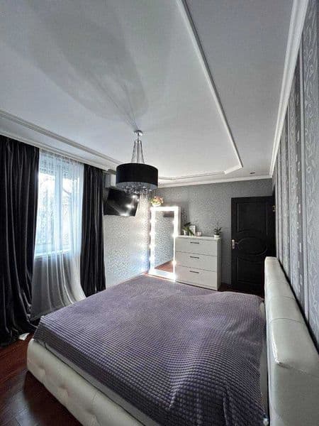 Аренда шикарная 3-комнатная квартира<br />
<br />
Район: Мир — фото 3