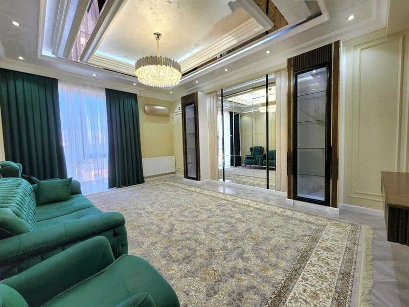 2 комнатную квартиру на 10 этаже,<br />
В квартире есть все  — фото 3