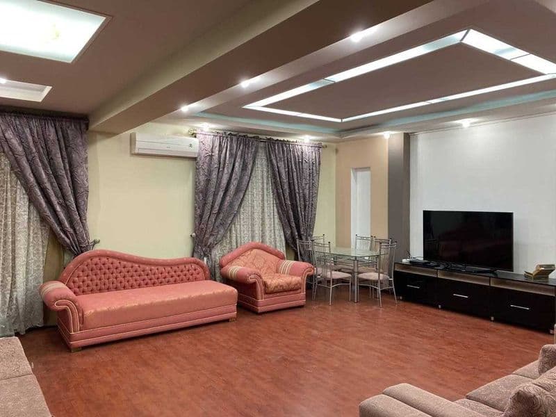 H2<br />
Яккасарайский район<br />
Ориентир бывший ла Пьяла 