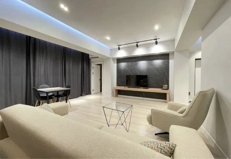 Мирабадский район <br />
Цум<br />
2/3/9<br />
70м2<br />
<b