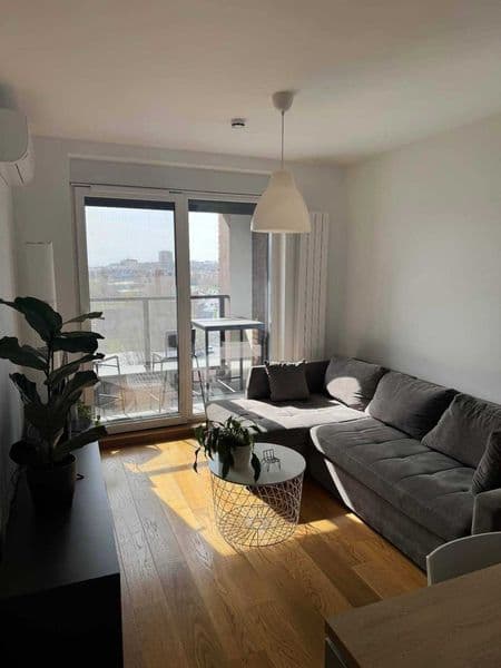 К вашему вниманию рады представить 2х комнатную квартиру на 