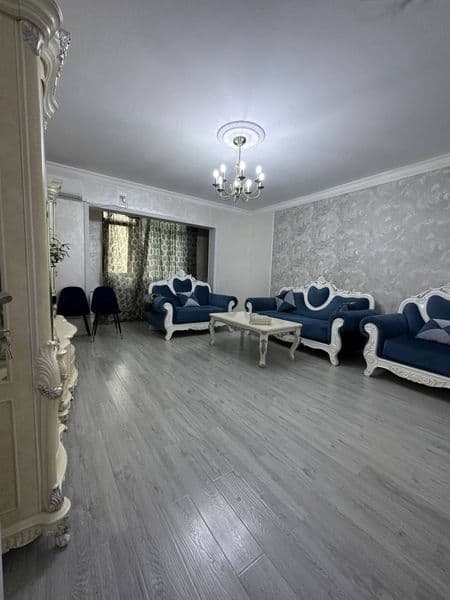 АРЕНДА <br />
Новомосковская <br />
- 3 комнатная <br />
- 6