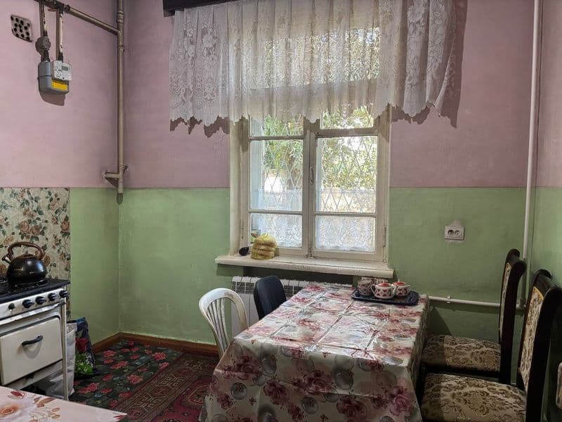 хамма шаройити бор <br />
холодильник <br />
телевизор <br /