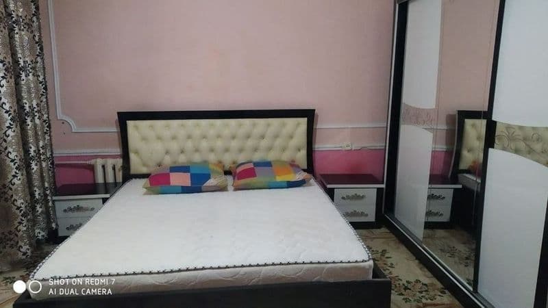 Kvartira ijaraga beriladi<br />
ID: A130<br />
<br />
Rayon: