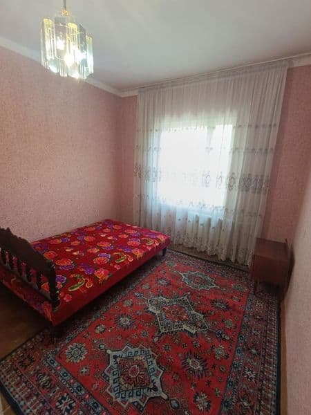 Срочно сдаю 3-х комнатную квартиру.Для семейной пары с детьм