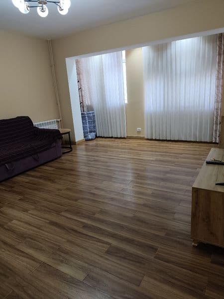 Сдам 2х комнатную квартиру на долгий срок, в квартире есть в — фото 2