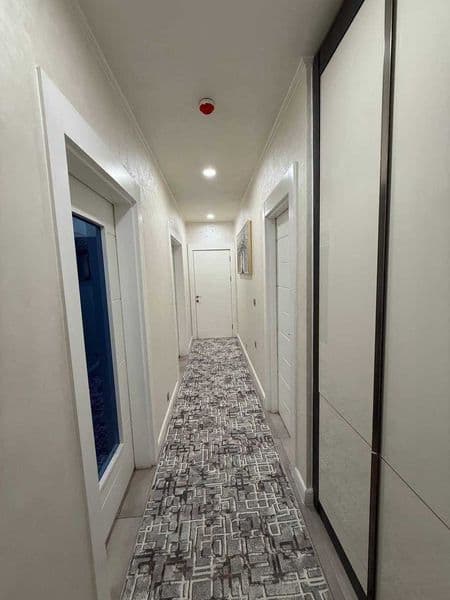 • ЖК: Ц-1<br />
• Комнат: 2<br />
• Этаж: 3<br />
• Площадь: — фото 4