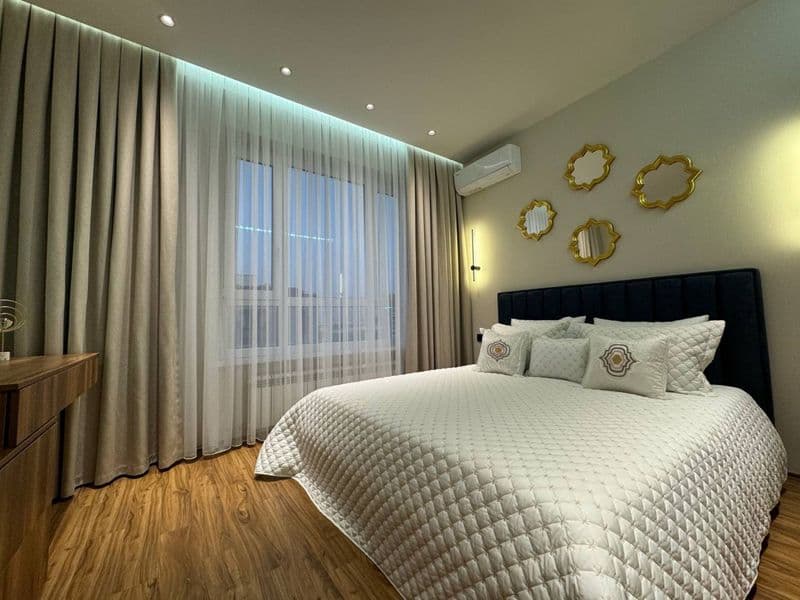 NRG Ойбек<br />
Комнаты-2<br />
Этаж-6<br />
Этажность-12<br