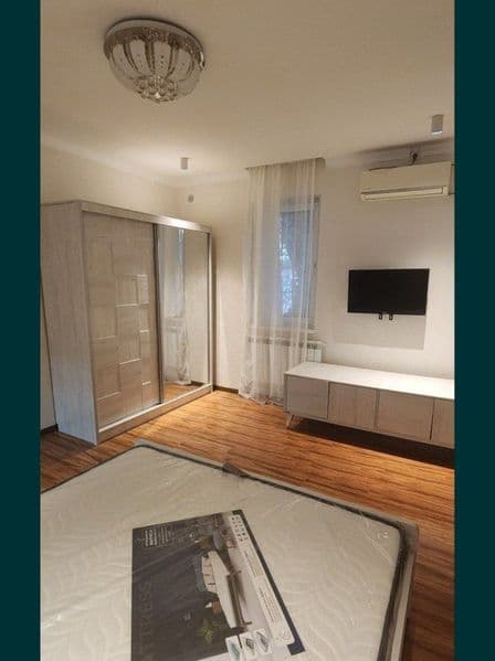 #Юнусобод <br />
<br />
450$<br />
Квартира только что вышла