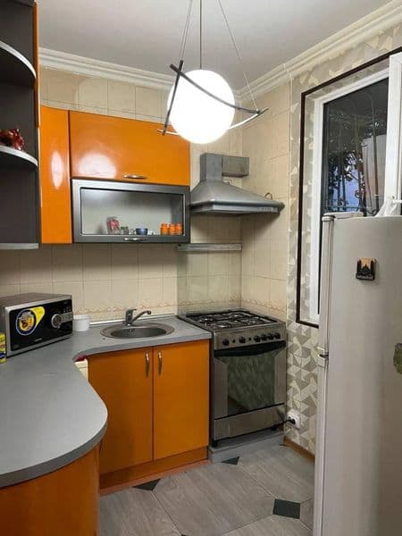 Квартира с ремонтом полностью обставлена до метро 300 метров — фото 2