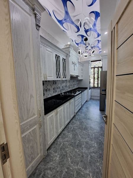 Аренда<br />
Ул. Абай, Элитная новостройка,<br />
3-х комн.  — фото 4