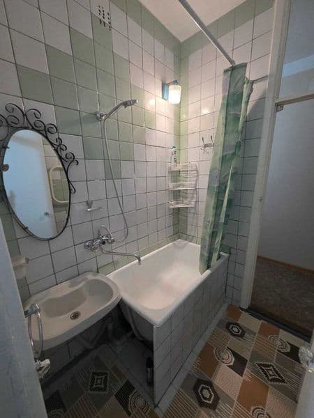 Юнусабад ,улица шахристанская,17 гор больница<br />
1/1/4 <b — фото 3