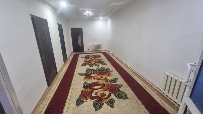 Yunusobod 2 kvartilda Shahriston metroga yaqin joyda bir hon