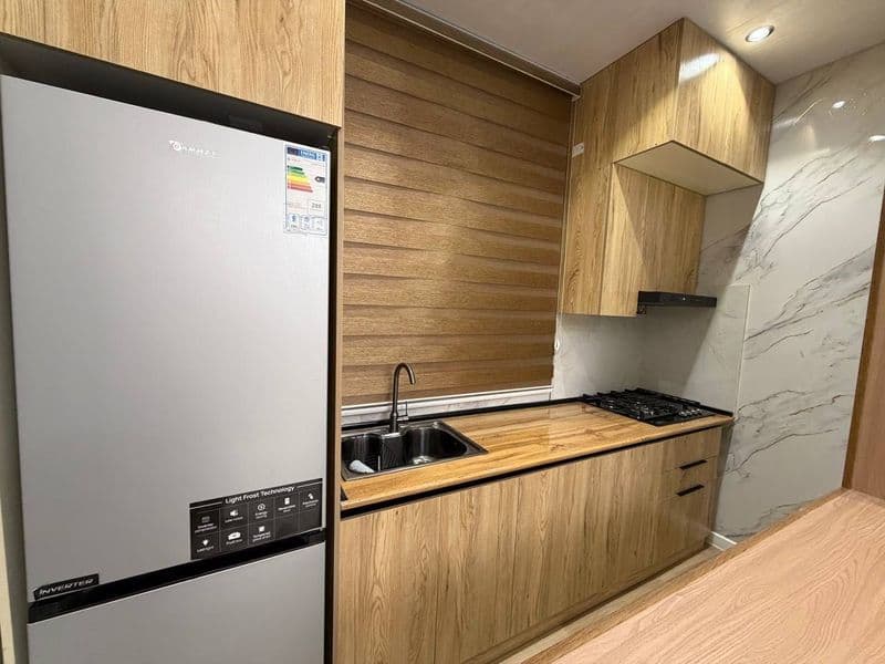 Qizlarga arendaga kvartira<br />
Spalni beriladi 200$ dan fa — фото 5