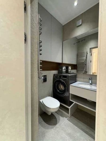 Уникальное предложение аренды в самом центре города<br />
<b — фото 5